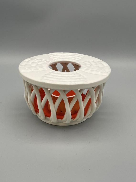 Stövchen mit geflochtener Seitenwand